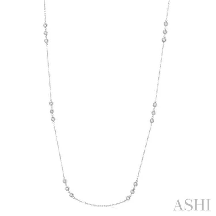 1 Ctw Round Cut Diamond Station Necklace in 14K White Gold