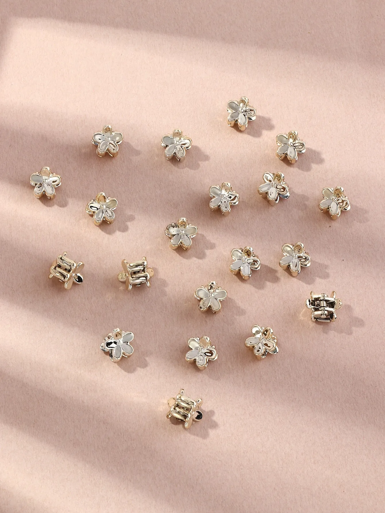 20pcs Flower Design Mini Hair Claw for Women Barrette Styling Hair Accessories