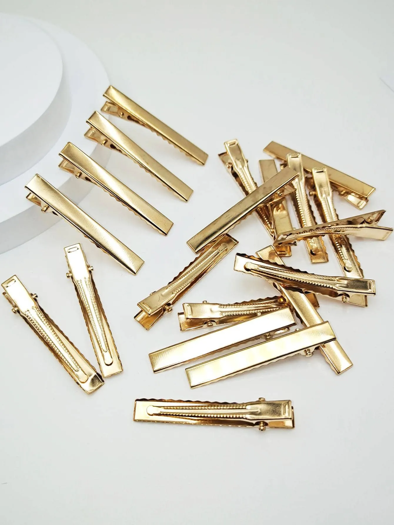 20pcs Women Solid Casual Alligator Hair Clips for Women Barrette Styling Hair