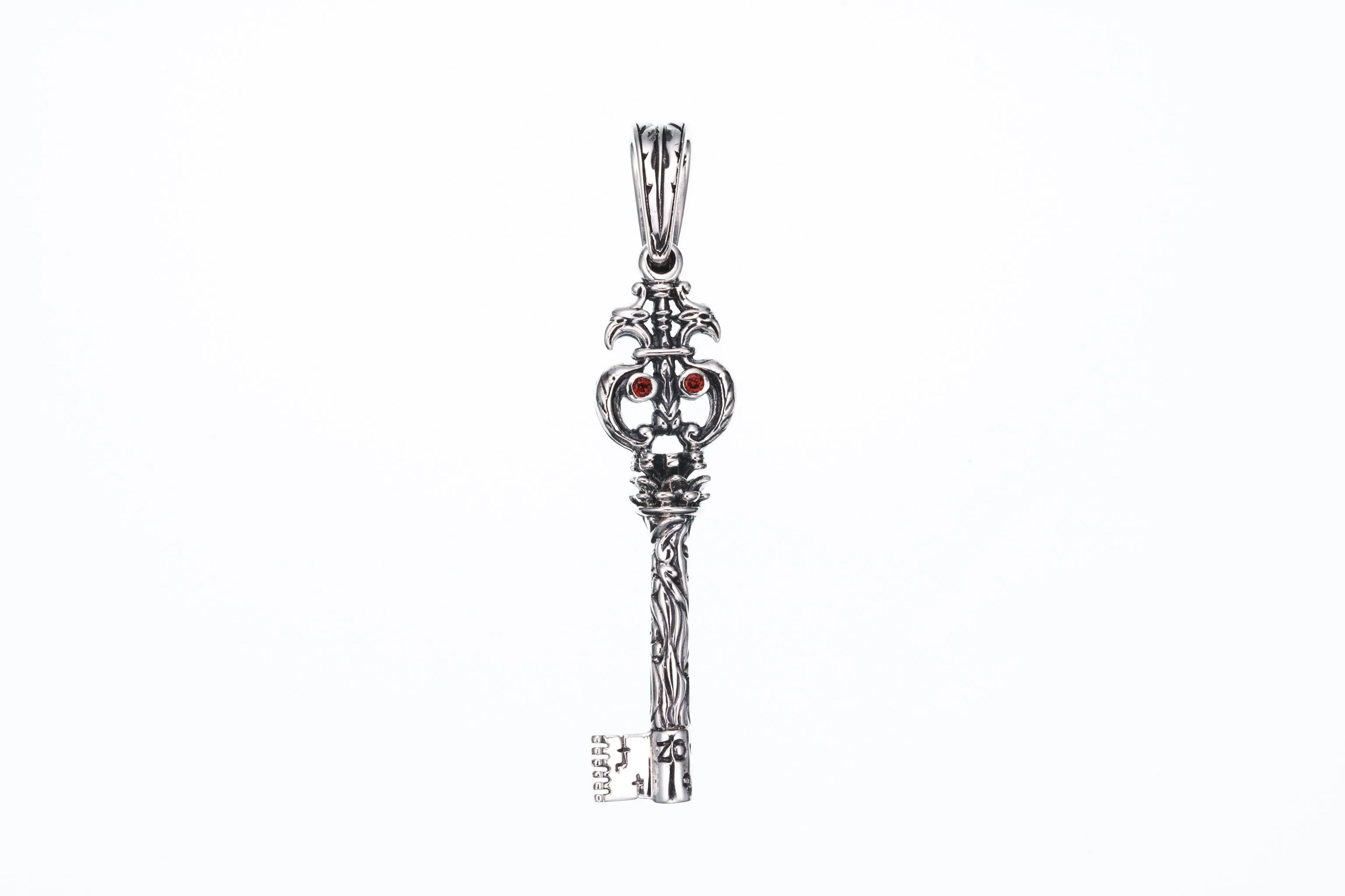 Antique Key : Type2 (Garnet & Sapphire)