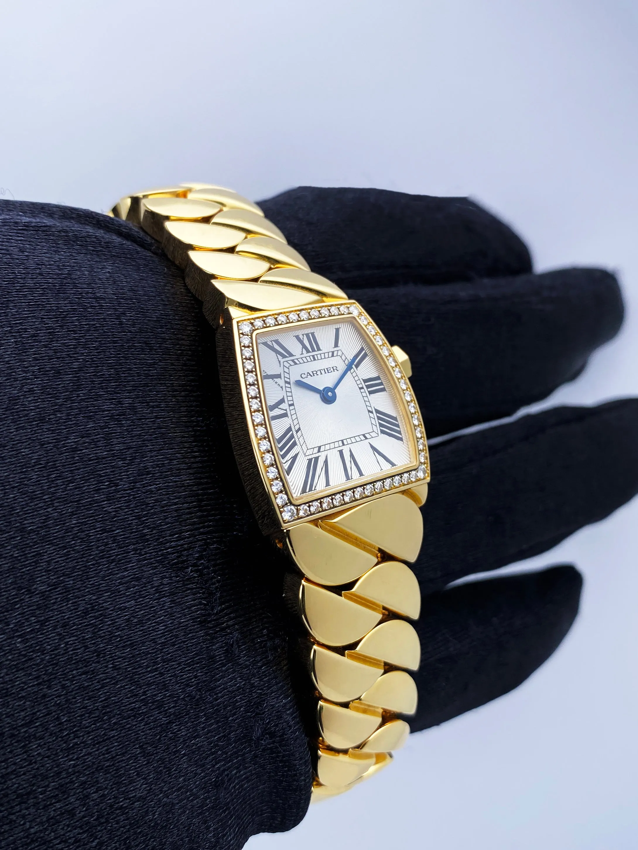 Cartier La Dona WE60040H 18K Yellow Gold Diamonds Ladies Watch Box Papers