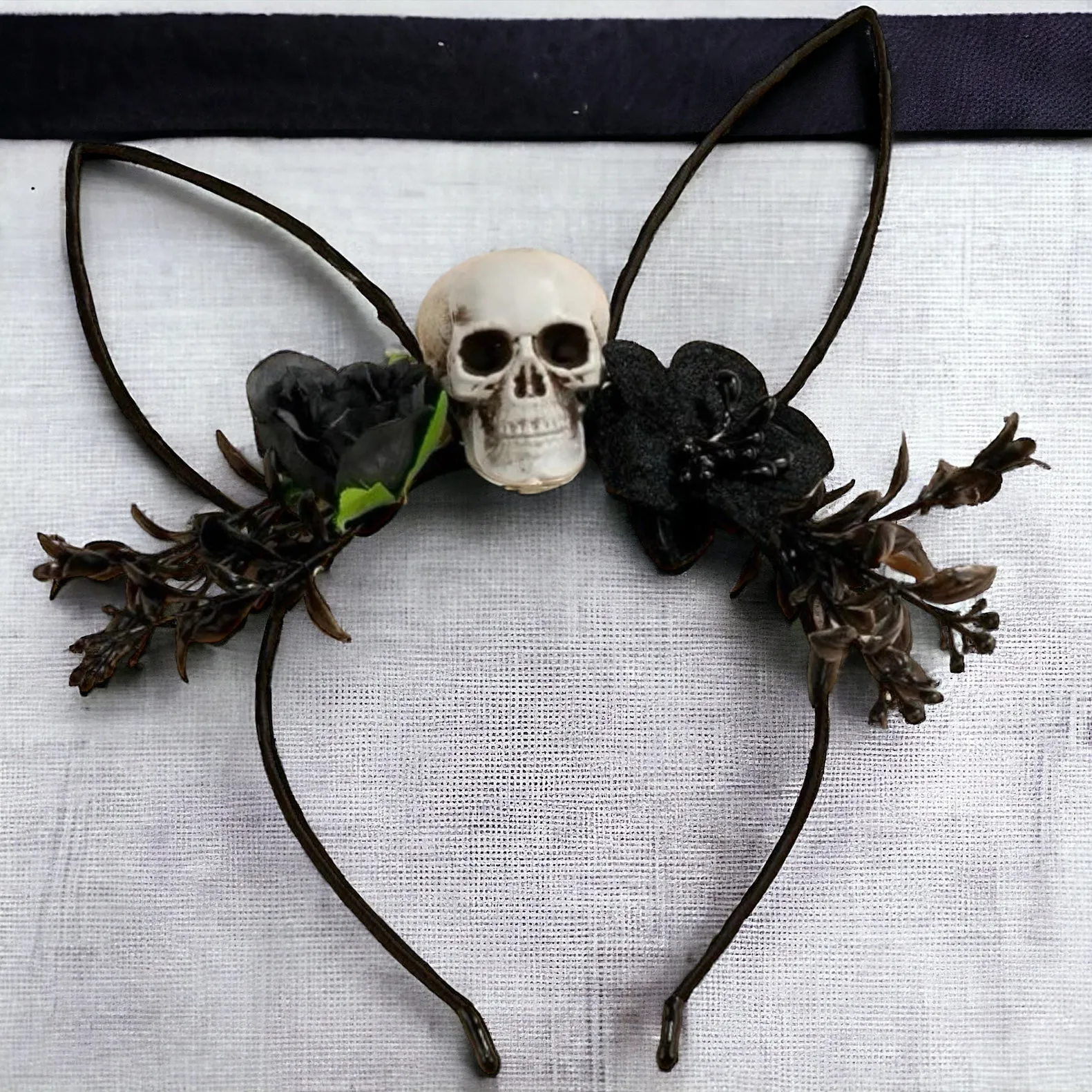 Halloween Headband - Handmade Headpiece, Halloween Headpiece, Skull Bow, Skull Headpiece